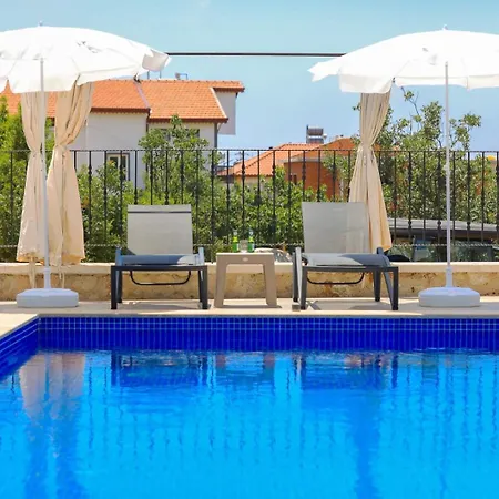 Ophyrs Hotel Kaş